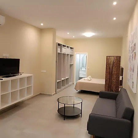 Apartment Vial 1
