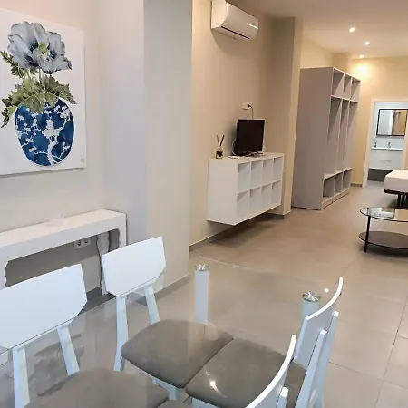 Apartment Vial 1 *